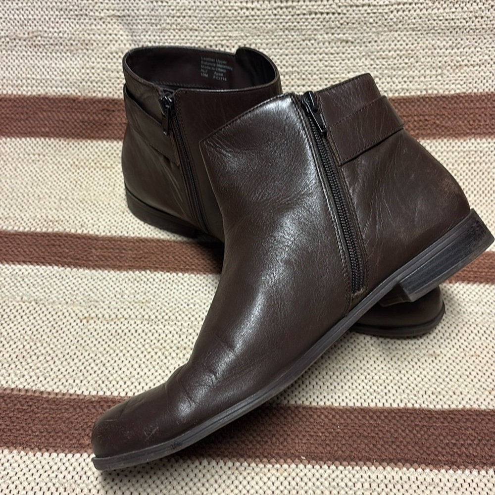 Women’s Alfani Brown Leather Size 10 Ankle Boots